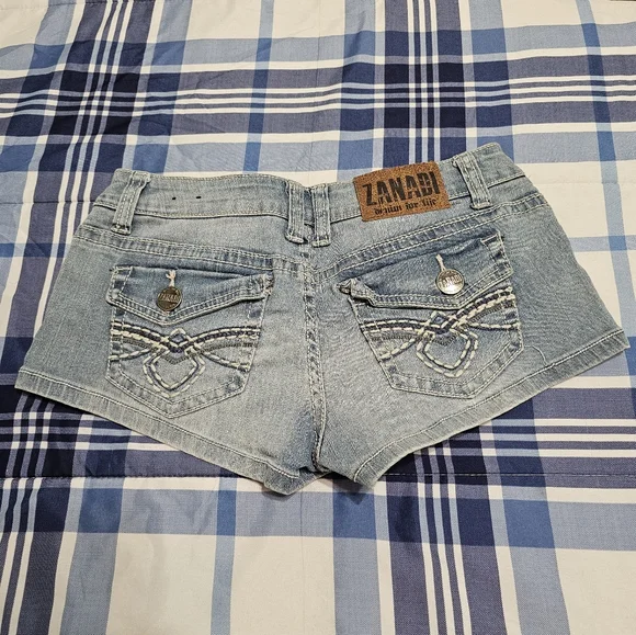 Zanadi Denim Short Size 5 - Picture 2 of 5